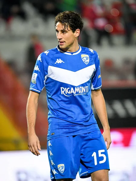 Andrea Cistana (Brescia) İtalya Futbol Şampiyonası Ligi BKT Vicenza-Brescia Calcio maçında 20 Kasım 2021 'de İtalya' nın Vicenza kentindeki Romeo Menti Stadyumu 'nda çekilmiş bir portre.