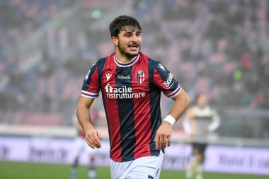 İtalyan futbolu Serie A maçında Bologna FC - Venezia FC maçı sırasında İtalya 'nın Bologna kentindeki Renato Dall & # 39; Ara stadyumunda yapılan Bologna Riccardo Orsolini portresi.