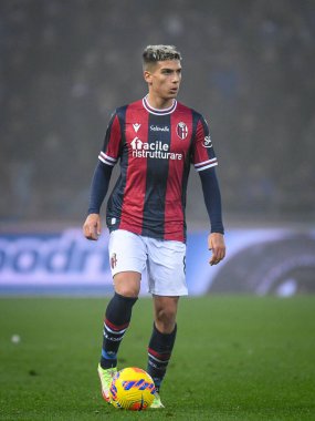 Bologna 'nın Nicolas Dominguez portresi İtalyan futbolu Serie A maçında Bologna FC - Venezia FC karşılaşmasında Renato Dall # 39; Ara stadyumunda 21 Kasım 2021 - Fotoğraf: Ettore Griffoni