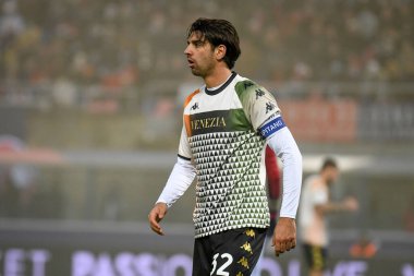 İtalya 'nın Bologna FC - Venezia FC maçında Venezuela' nın Pietro Ceccaroni portresi 21 Kasım 2021 'de İtalya' nın Bologna kentindeki Renato Dall & # 39; Ara stadyumunda yapıldı.