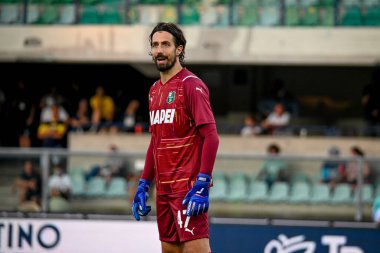 İtalyan futbolu Serie A maçında Andrea Consigli (Sassuolo) portresi, 21 Ağustos 2021 'de İtalya' nın Verona kentinde Marcantonio Bentegodi Stadyumu 'nda Hellas Verona FC' ye karşı ABD Sassuolo (portreler) maçı.