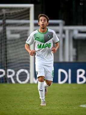 İtalya futbolu Serie A maçında Maxime Lopez (Sassuolo) portresi, 21 Ağustos 2021 'de İtalya' nın Verona kentinde Marcantonio Bentegodi Stadyumu 'nda Hellas Verona FC' ye karşı ABD Sassuolo (portreler) maçı.