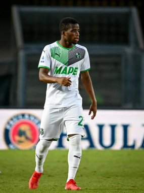 İtalyan futbolu Serie A maçında Hamed Traore (Sassuolo) portresi, 21 Ağustos 2021 'de İtalya' nın Verona kentinde bulunan Marcantonio Bentegodi Stadyumu 'nda Hellas Verona FC' ye karşı ABD Sassuolo (portreler) maçı.