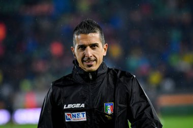 İtalyan futbol takımı Serie A maçında Livio Marinelli 'nin portresi Venezia FC ile Venezia FC arasında Venedik, İtalya' daki Pier Luigi Penzo Stadyumu 'nda oynandı.