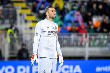 İtalya futbolu sırasındaki Samir Handanoviç portresi Venezia FC - Venezia FC - Inter FC maçı Venedik, İtalya 'daki Pier Luigi Penzo Stadyumu' nda, 27 Kasım 2021