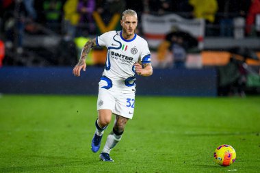 İtalya futbol takımı Serie A 'nın Venezia FC ile Inter FC maçında Venedik, İtalya' daki Pier Luigi Penzo Stadyumu 'nda oynanan Federico Dimarco portresi 27 Kasım 2021 - Fotoğraf: Ettore Griffoni