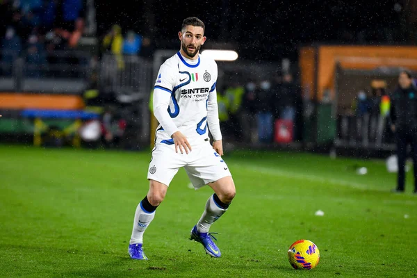 Inter 'in Roberto Gagliardini portresi İtalyan futbol takımı Serie A maçında Venezia FC ile Inter FC arasındaki Venedik, İtalya' daki Pier Luigi Penzo stadyumunda 27 Kasım 2021 - Fotoğraf: Ettore Griffoni