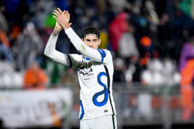 İtalya futbol takımı Serie A maçında Inter 'in Alessandro Bastoni portresi Venezia FC ile Venezia FC arasında Venedik, İtalya' daki Pier Luigi Penzo Stadyumu 'nda oynanmıştır.