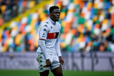 Caleb Ekuban (Cenova) İtalya futbolu sırasındaki portresi Serie A maçı Udinese Calcio ile Ceneviz CFC maçı Udine, İtalya 'daki Dacia Arena stadyumunda, 28 Kasım 2021 - Fotoğraf: Ettore Griffoni