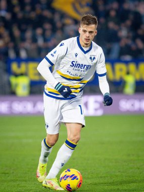 Verona 'dan Ivan Iliç İtalya' nın Serie A maçı sırasında Venezia FC ile Hellas Verona FC arasında Venedik, İtalya 'daki Pier Luigi Penzo Stadyumu' nda oynanan maçta, 5 Aralık 2021 - Fotoğraf: Ettore Griffoni