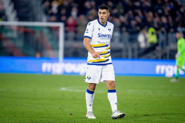 Verona 'dan Davide Faraoni İtalyan futbolu Serie A maçında Venezia FC, Hellas Verona FC' ye karşı Venedik, İtalya 'daki Pier Luigi Penzo Stadyumu' nda, 5 Aralık 2021 - Fotoğraf: Ettore Griffoni