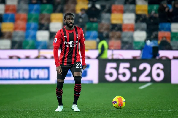 Milan 'ın Fikayo Tomori portresi İtalyan futbolu Serie A karşılaşmasında Udinese Calcio ile Friuli - Dacia Arena Stadyumu, Udine, İtalya, 11 Aralık 2021 - Fotoğraf: Ettore Griffoni