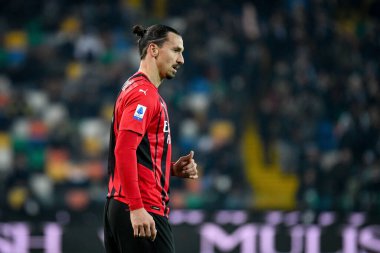 Milan 'ın İtalya futbolu Serie A maçında Zlatan Ibrahimoviç' in portresi Udinese Calcio ile Friuli - Dacia Arena Stadyumu, 11 Aralık 2021 - Fotoğraf: Ettore Griffoni