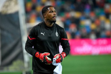 Milan 'ın Mike Maignan portresi İtalyan futbolu Serie A maçında Udinese Calcio, Friuli - Dacia Arena Stadyumu' nda AC Milan 'a karşı 11 Aralık 2021 - Fotoğraf: Ettore Griffoni
