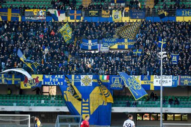 İtalya futbol takımı Serie A maçında Verona taraftarları, 12 Aralık 2021 'de İtalya' nın Verona kentinde Marcantonio Bentegodi Stadyumu 'nda Hellas Verona FC' ye karşı Atalanta BC maçı yaptı.