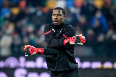 Milan 'ın Mike Maignan portresi İtalyan futbolu Serie A maçında Udinese Calcio, Friuli - Dacia Arena Stadyumu' nda AC Milan 'a karşı 11 Aralık 2021 - Fotoğraf: Ettore Griffoni