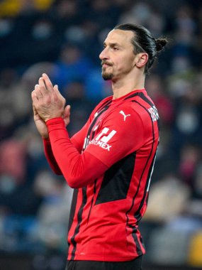 Milan 'ın İtalya futbolu Serie A maçında Zlatan Ibrahimoviç' in portresi Udinese Calcio ile Friuli - Dacia Arena Stadyumu, 11 Aralık 2021 - Fotoğraf: Ettore Griffoni