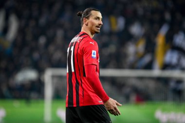 Milan 'ın İtalya futbolu Serie A maçında Zlatan Ibrahimoviç' in portresi Udinese Calcio ile Friuli - Dacia Arena Stadyumu, 11 Aralık 2021 - Fotoğraf: Ettore Griffoni