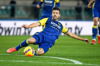 Verona 'nın Miguel Veloso' nun İtalyan futbolu Serie A karşılaşmasında oynadığı portre Hellas Verona FC - Atalanta BC maçı Verona, İtalya 'daki Marcantonio Bentegodi stadyumunda, 12 Aralık 2021 - Fotoğraf: Ettore Griffoni