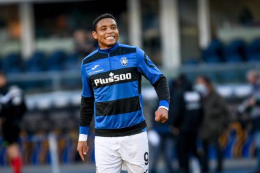 Atalanta 'nın Luis Muriel portresi İtalyan futbolu Serie A maçında gülümserken Hellas Verona FC - Atalanta BC maçı Verona, İtalya' daki Marcantonio Bentegodi Stadyumu 'nda, 12 Aralık 2021