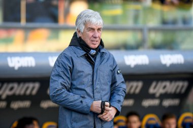 Atalanta 'nın teknik direktörü Gian Piero Gasperini İtalya' nın Serie A maçı sırasında İtalya 'nın Verona şehrindeki Marcantonio Bentegodi Stadyumu' nda oynanan Hellas Verona FC-Atalanta karşılaşmasında portreyi gösterdi.