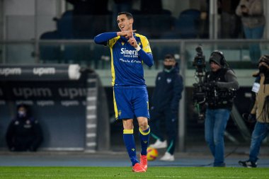 Verona 'nın Kevin Lasagna mutluluğu İtalyan futbol takımı Serie A maçında Hellas Verona FC - ACF Fiorentina (Arşiv portreleri) maçı Verona, İtalya' da Marcantonio Bentegodi stadyumunda, 22 Aralık 2021 - Fotoğraf: Ettore Griffoni