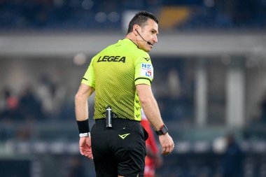 İtalyan futbol takımı Serie A maçında hakem Daniele Doveri, İtalya 'nın Verona kentindeki Marcantonio Bentegodi Stadyumu' nda Hellas Verona FC 'ye karşı ACF Fiorentina (Arşiv portreleri) maçında 22 Aralık 2021 - Fotoğraf: Ettore Griffoni