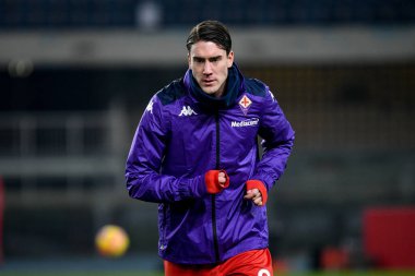 Fiorentina 'dan Dusan Vlahoviç İtalya futbol takımı Serie A maçında Hellas Verona FC' ye karşı ACF Fiorentina (Arşiv portreleri) Marcantonio Bentegodi Stadyumu 'nda 22 Aralık 2021 - Fotoğraf: Ettore Griffoni