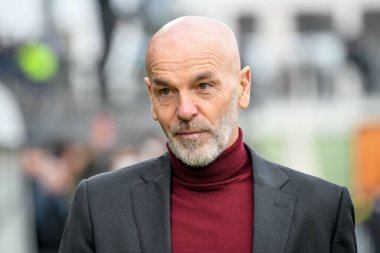 Milan's Head Coach Stefano Pioli portrait  during  italian soccer Serie A match Venezia FC vs AC Milan at the Pier Luigi Penzo stadium in Venice, Italy, January 09, 2022 - Credit: Ettore Griffon
