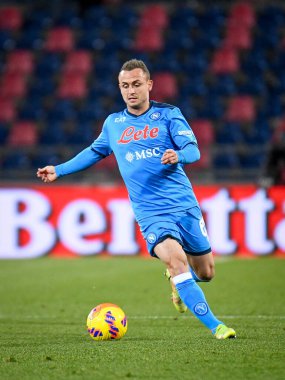 Stanislav Lobotka (Napoli) İtalya futbol takımı Serie A maçında Renato Dall & # 39; Ara Stadyumu 'nda Bologna FC Napoli' ye karşı mücadele ederken, 17 Ocak 2022 - Fotoğraf: Ettore Griffon