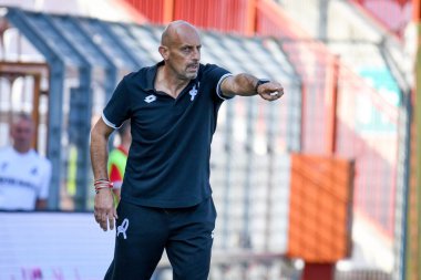 Domenico Di Carlo (teknik direktör Vicenza) İtalya 'nın Serie B maçında LR Vicenza, İtalya' nın Vicenza kentindeki Stadio Romeo Menti 'de AC Pisa' ya karşı, 18 Eylül 2021 - Fotoğraf: Ettore Griffon