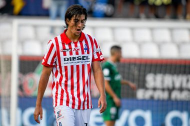 İtalyan Serisi B maçında Esultanza di Filippo Ranocchia (Vicenza) dopo aver segnato il gol del 2-1 annullato LR Vicenza karşısında AC Pisa Vicenza, İtalya 'da Stadyumu Romeo Menti, 18 Eylül 2021