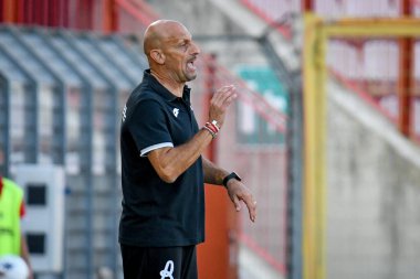 Domenico Di Carlo (teknik direktör Vicenza) İtalya 'nın Serie B maçında LR Vicenza, İtalya' nın Vicenza kentindeki Stadio Romeo Menti 'de AC Pisa' ya karşı, 18 Eylül 2021 - Fotoğraf: Ettore Griffon