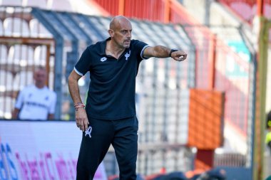 Domenico Di Carlo (teknik direktör Vicenza) İtalya 'nın Serie B maçında LR Vicenza, İtalya' nın Vicenza kentindeki Stadio Romeo Menti 'de AC Pisa' ya karşı, 18 Eylül 2021 - Fotoğraf: Ettore Griffon