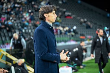Udinese 'nin baş antrenörü Gabriele Cioffi İtalya futbol takımı Serie A maçında Udinese Calcio, Friuli' de SS Lazio 'ya karşı Dacia Arena Stadyumu, 20 Şubat 2022 - Fotoğraf: Ettore Griffon