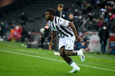 Udinese 'nin İtalya futbolu Serie A maçındaki İsaac Başarı portresi Udinese Calcio ile Friuli - Dacia Arena Stadyumu, 20 Şubat 2022 - Fotoğraf: Ettore Griffon
