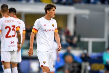 İtalyan futbolu Serie A maçında Roma 'nın Eldor Shomurodov portresi Verona, İtalya' daki Marcantonio Bentegodi stadyumunda Hellas Verona FC ile AS Roma (Arşiv portreleri) karşılaşması, 19 Eylül 2021 - Fotoğraf: Ettore Griffon