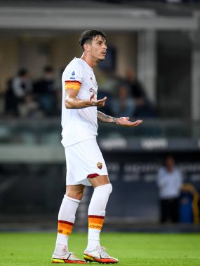 İtalyan futbolcu Roger Ibanez da Silva 'nın portresi, 19 Eylül 2021' de İtalya 'nın Verona kentindeki Marcantonio Bentegodi stadyumunda oynanan Hellas Verona FC - AS Roma (Arşiv portreleri) karşılaşmasında tepki gösterdi - Fotoğraf: Ettore Griffon