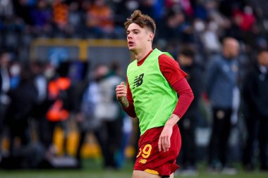 İtalyan futbolu Serie A maçında Roma 'nın Nicola Zalewski portresi Udinese Calcio ile AS Roma maçında Udine, İtalya' daki Dacia Arena stadyumunda, 13 Mart 2022 - Fotoğraf: Ettore Griffon