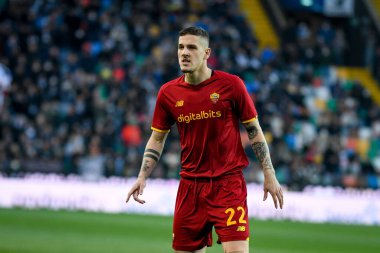 İtalyan futbolu Serie A maçında Roma 'nın Nicolo Zaniolo portresi Udinese Calcio ile AS Roma maçında Udine, İtalya' daki Dacia Arena stadyumunda, 13 Mart 2022 - Fotoğraf: Ettore Griffon