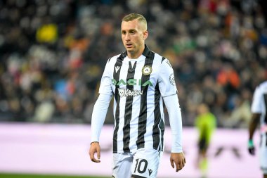 Udinese 'nin Gerard Deulofeu portresi İtalyan futbol takımı Serie A maçında Udinese Calcio, Friuli' de AS Roma 'ya karşı - Dacia Arena stadyumu, 13 Mart 2022 - Fotoğraf: Ettore Griffon