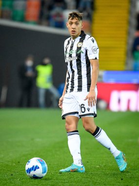 Udinese 'nin Nahuel Molina portresi İtalya futbol takımı Serie A maçında Udinese Calcio ile AS Roma maçında Udine, İtalya' daki Dacia Arena stadyumunda, 13 Mart 2022 - Fotoğraf: Ettore Griffon