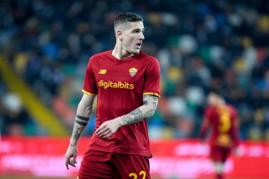 İtalyan futbolu Serie A maçında Roma 'nın Nicolo Zaniolo portresi Udinese Calcio ile AS Roma maçında Udine, İtalya' daki Dacia Arena stadyumunda, 13 Mart 2022 - Fotoğraf: Ettore Griffon