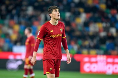 İtalyan futbolu Serie A maçında Roma 'nın Eldor Shomurodov portresi Udinese Calcio ile AS Roma maçında Udine, İtalya' daki Dacia Arena stadyumunda, 13 Mart 2022 - Fotoğraf: Ettore Griffon