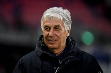 Atalanta 'nın teknik direktörü Gian Piero Gasperini İtalya futbol takımı Serie A maçında Bologna FC - Atalanta BC maçı sırasında İtalya' nın Bologna kentindeki Renato Dall 'Ara Stadyumu' nda 20 Mart 2022