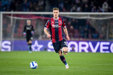 Bologna 'nın Mattias Svanberg portresi İtalyan futbolu Serie A maçında Bologna FC - Atalanta BC maçı sırasında İtalya' nın Bologna kentindeki Renato Dall 'Ara Stadyumu' nda 20 Mart 2022