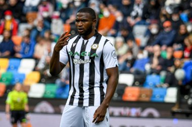Udinese 'nin İtalya futbolu Serie A maçında Udinese Calcio ile Cagliari Calcio arasındaki Udine - Dacia Arena Stadyumu, Udine, İtalya - 3 Nisan 2022 - Fotoğraf: Ettore Griffon