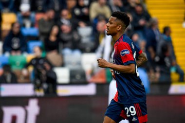 İtalya futbol takımı Serie A maçında Cagliari 'nin Henrique Dalbert portresi Udinese Calcio ile Cagliari Calcio arasında Friuli - Dacia Arena Stadyumu, Udine, İtalya' da, 3 Nisan 2022