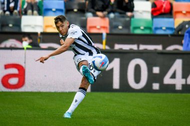 Udinese 'nin Nahuel Molina portresi İtalya futbol takımı Serie A maçında Udinese Calcio ile Friuli - Dacia Arena Stadyumu, Udine, İtalya - 16 Nisan 2022