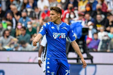 Empoli 'nin Kristjan Asllani portresi İtalya' nın Udinese Calcio-Empoli FC maçında Udine-Dacia Arena Stadyumu 'nda 16 Nisan 2022 - Fotoğraf: Ettore Griffon
